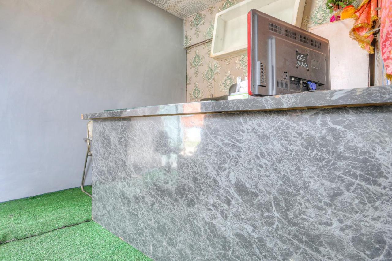 Oyo 48896 K2 - Garden Hotel Индор Екстериор снимка